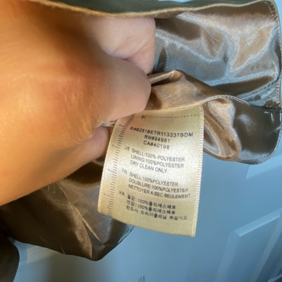 F21 Top with Hardware Clasps & Belt - Picture 6 of 6